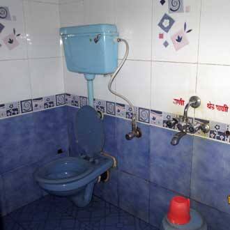 Varad Vinayak Lodge, Ganpatipule 5